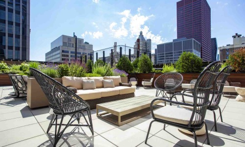 Gold Coast Chicago neighborhood - apartment complexes in gold coast chicago