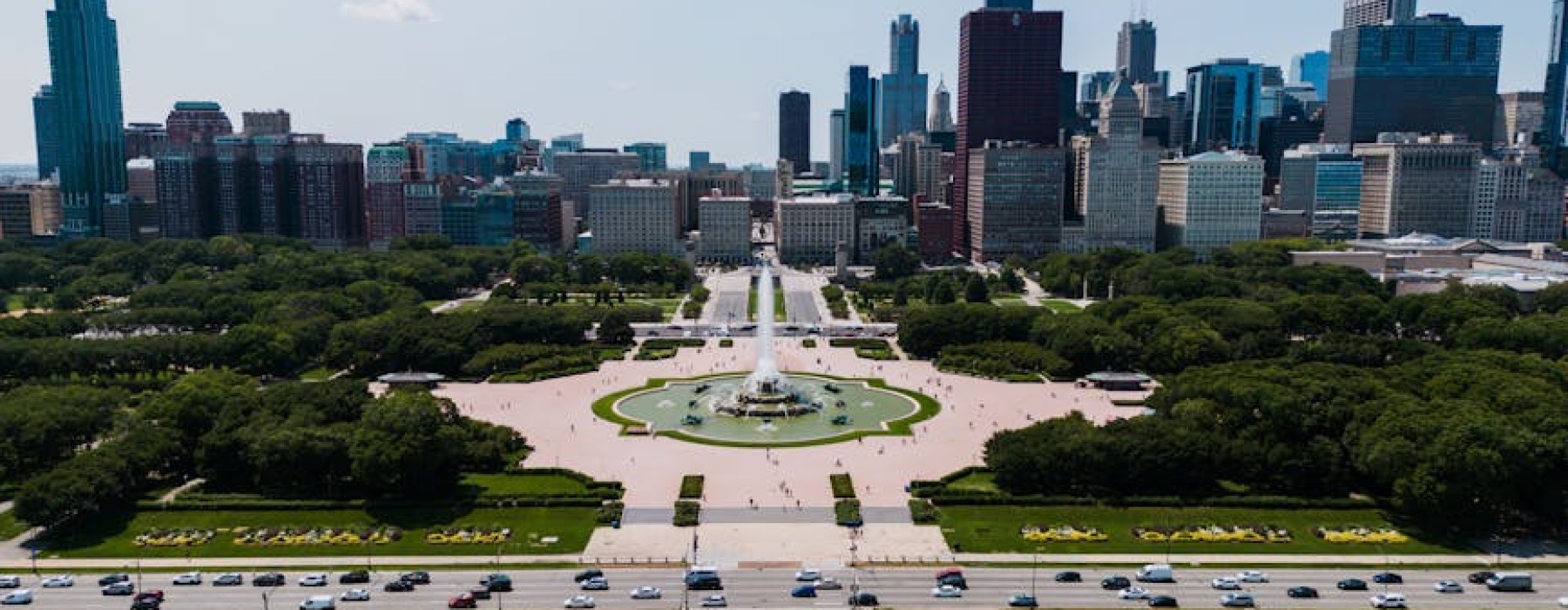 downtown Chicago apartment rentals skyline at sunset - downtown chicago apartment rentals