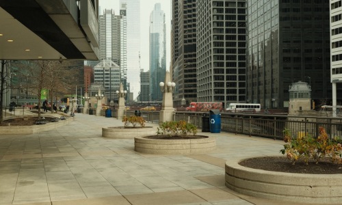 Chicago Riverwalk patio seating overlooking the water