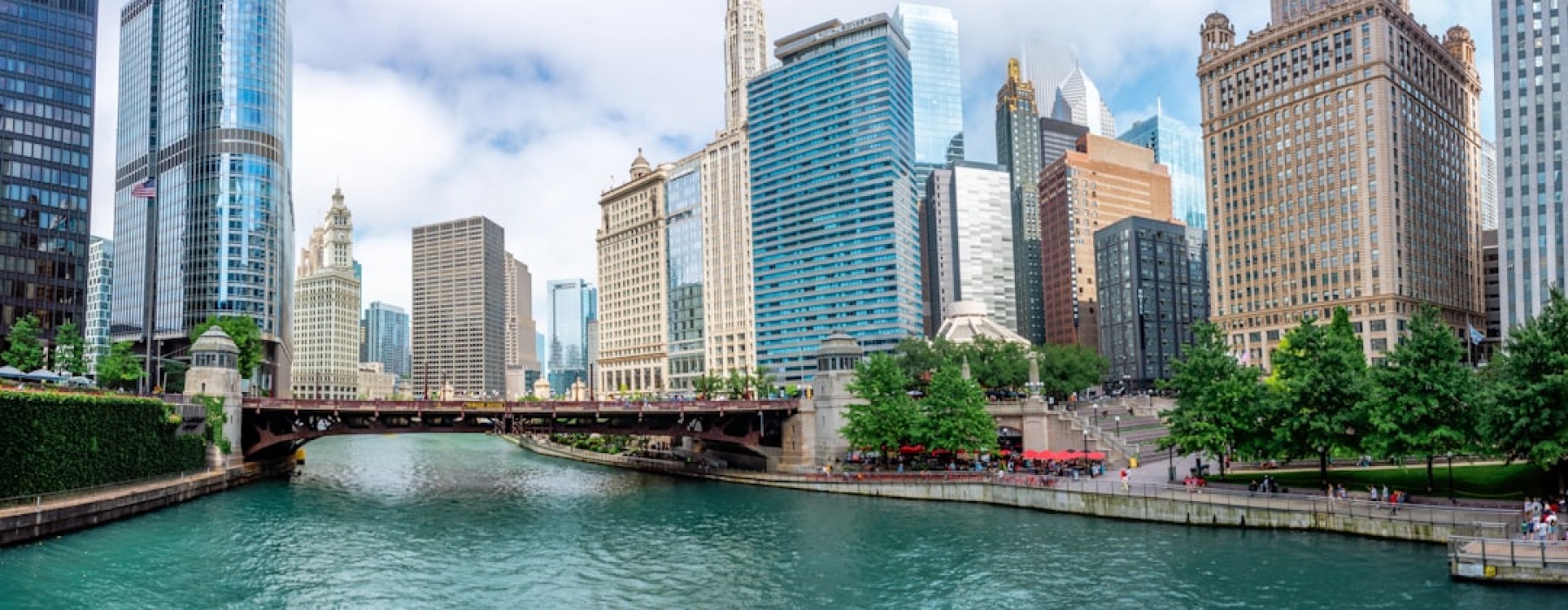chicago riverwalk restaurants