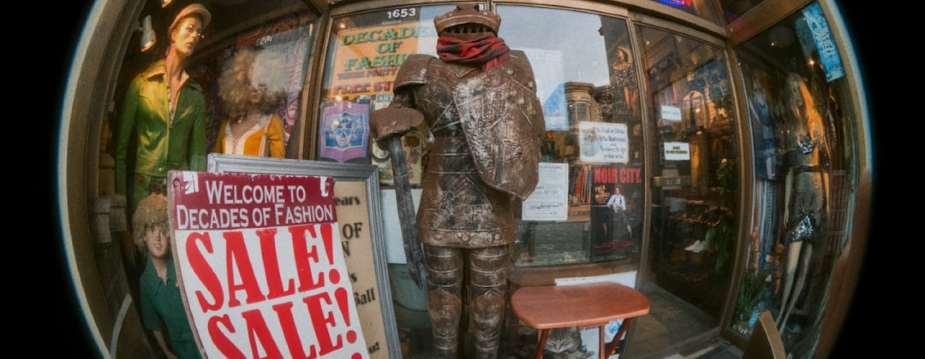 Image Alt Text: vintage clothing stores