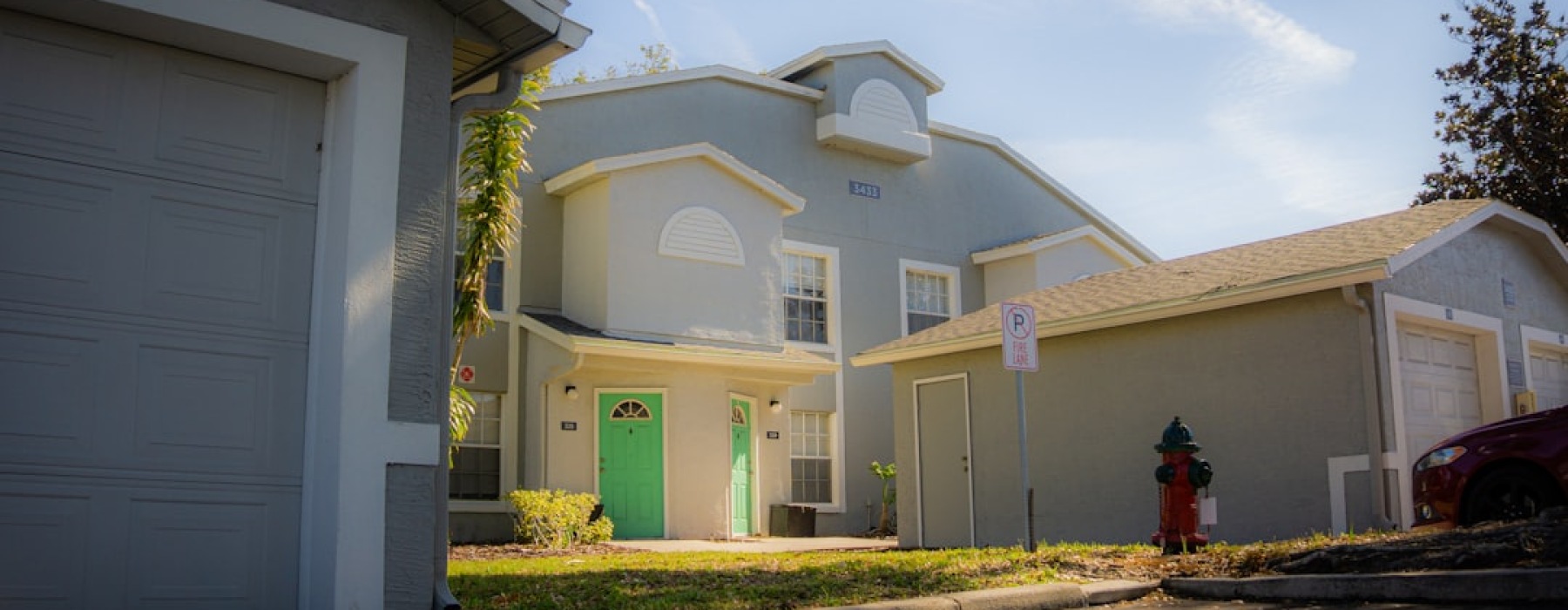 2 bedroom apartment with garage urban living